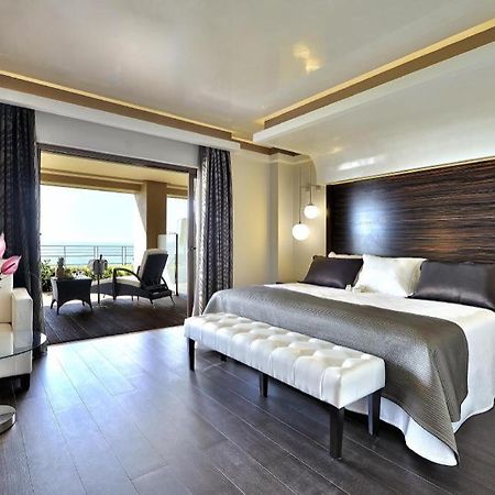 Hotel Vincci Seleccion Aleysa Benalmádena Esterno foto A bedroom at the hotel