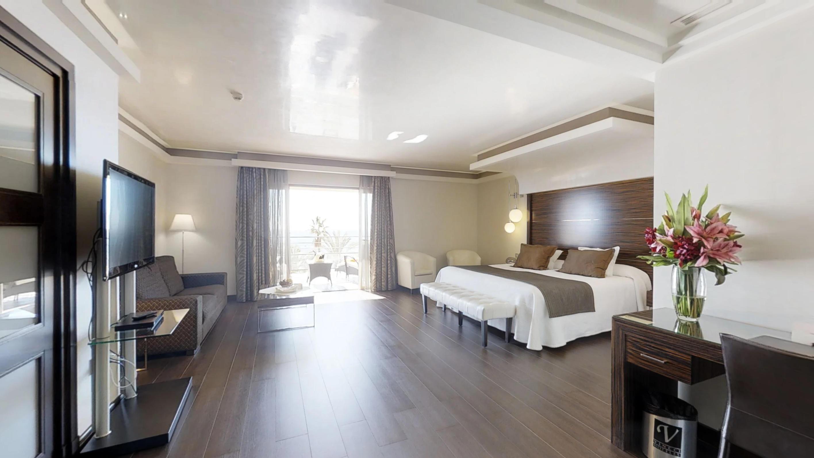 Hotel Vincci Seleccion Aleysa Benalmádena Esterno foto A room at the hotel
