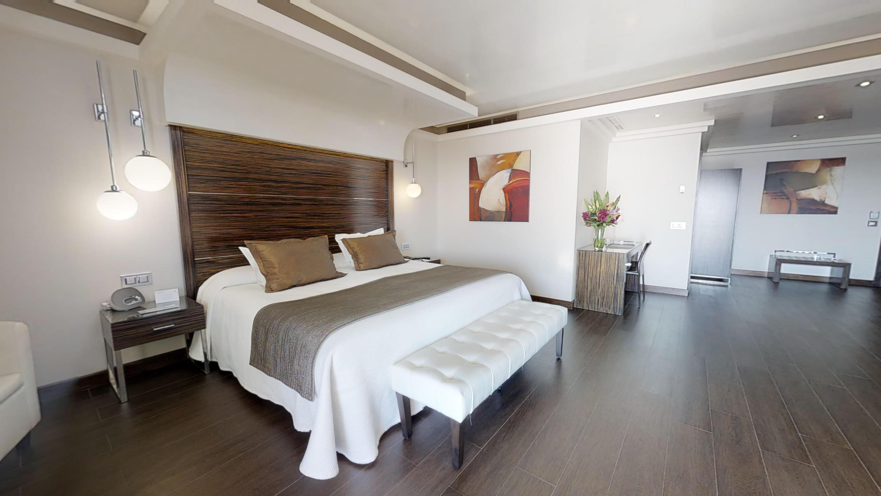 Hotel Vincci Seleccion Aleysa Benalmádena Esterno foto A room at the hotel