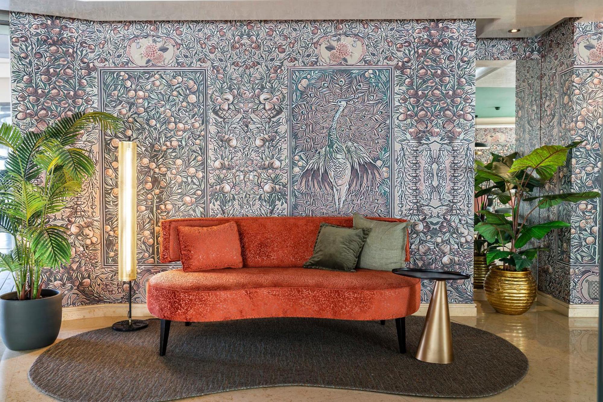 Hotel Vincci Seleccion Aleysa Benalmádena Esterno foto The lobby of the hotel